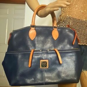 Dooney & Bourke Hand Bag